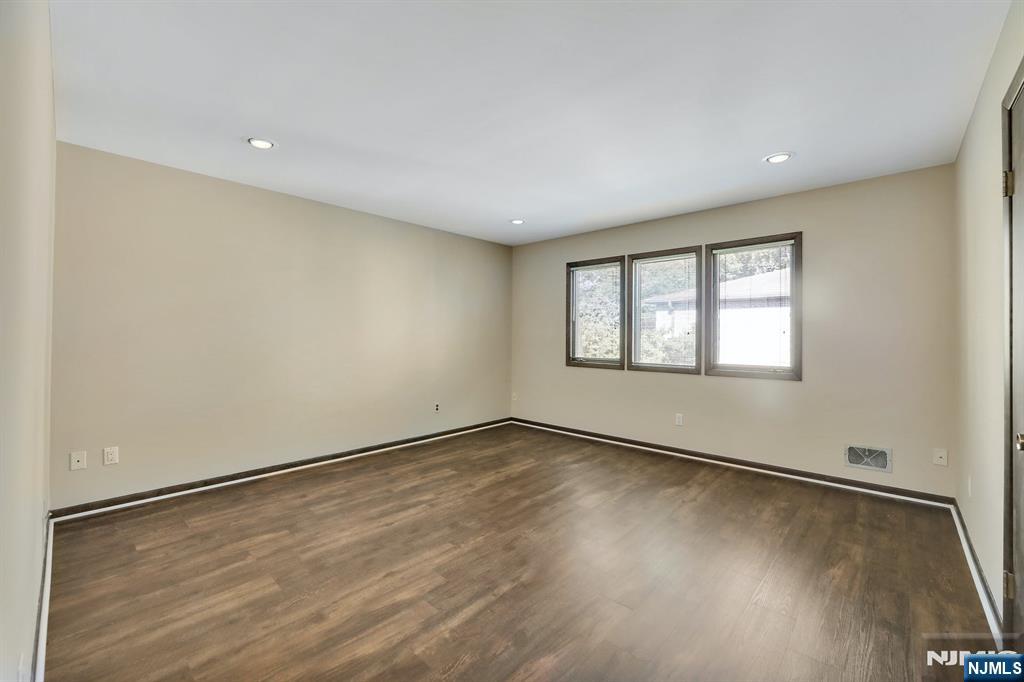 125 Hickory Avenue A