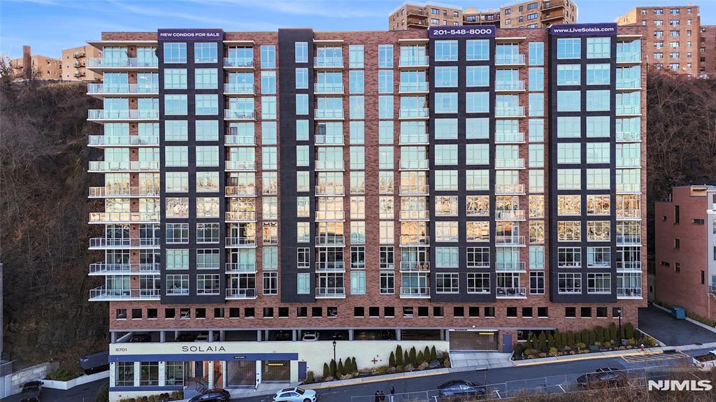 8701 Churchill Road 1401