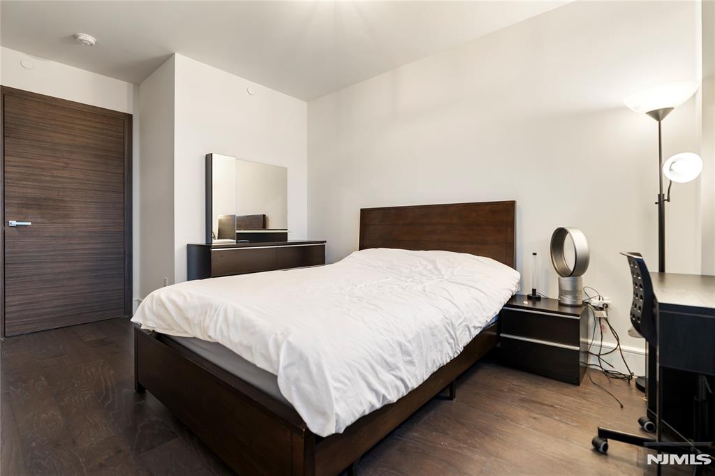 8701 Churchill Road 1401