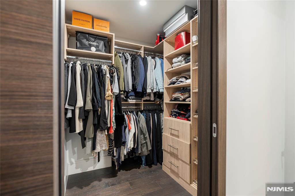 8701 Churchill Road 1401