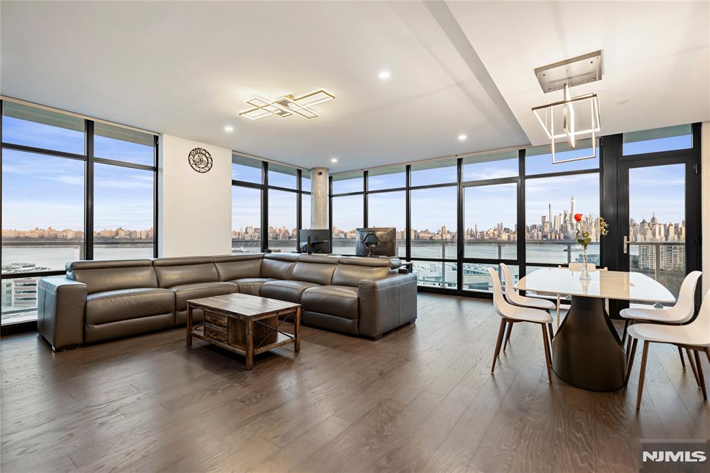 8701 Churchill Road 1401