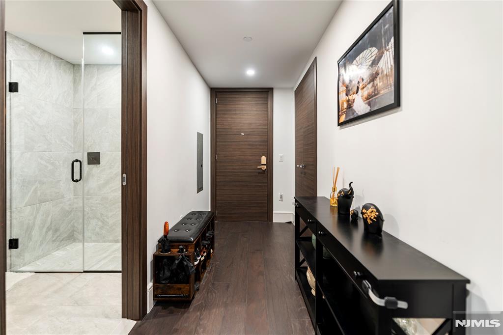 8701 Churchill Road 1401