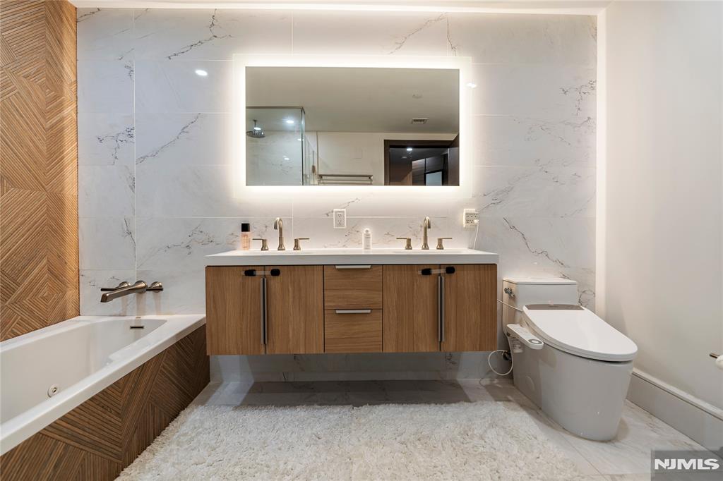 8701 Churchill Road 1401