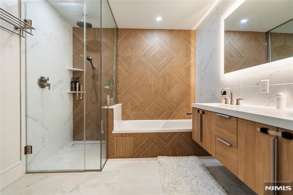 8701 Churchill Road 1401