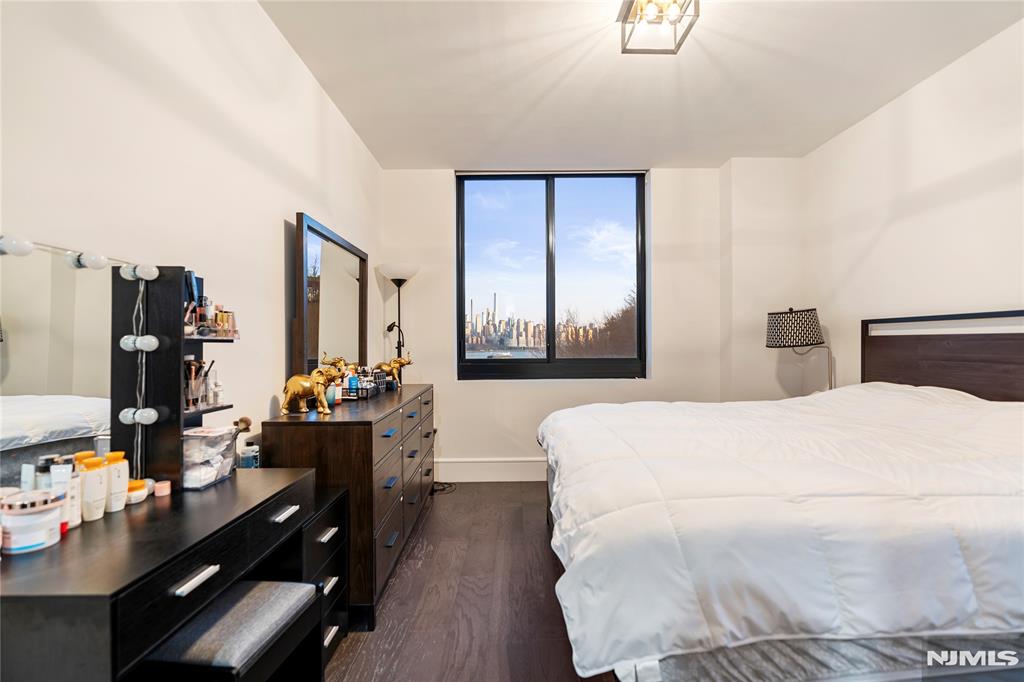 8701 Churchill Road 1401