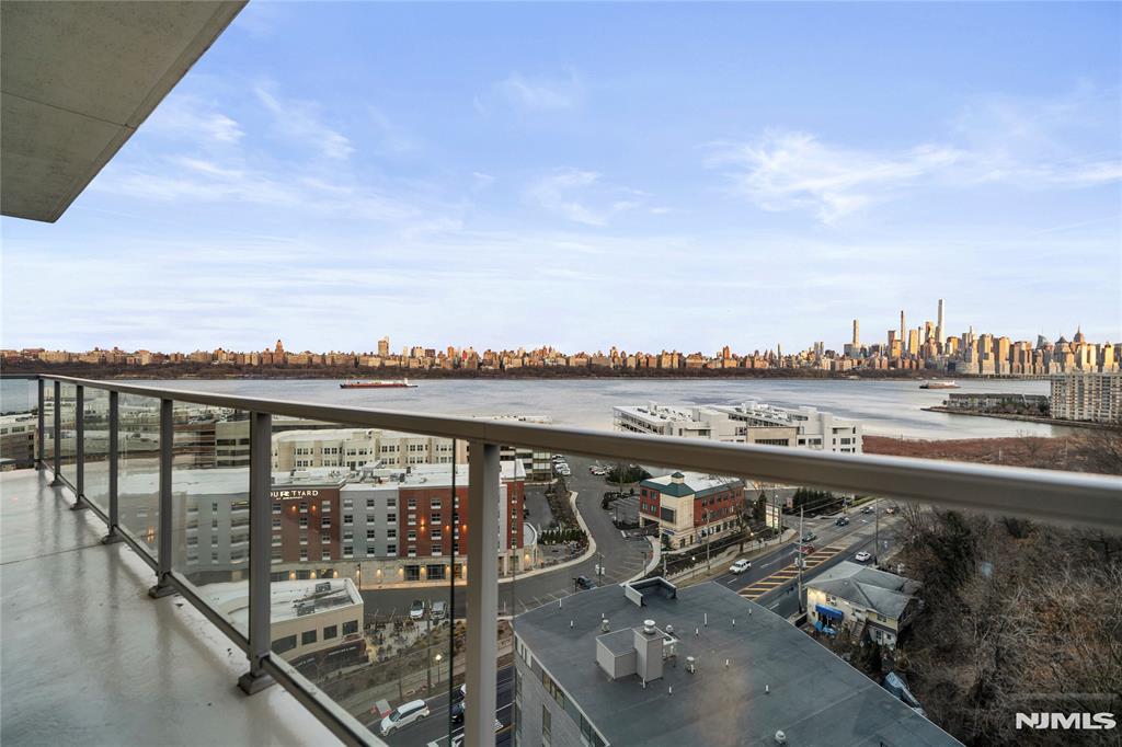 8701 Churchill Road 1401