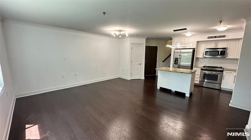 200 Laird Avenue 106