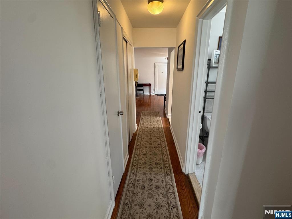 2320 Linwood Avenue 2D