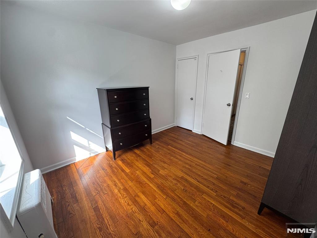 2320 Linwood Avenue 2D