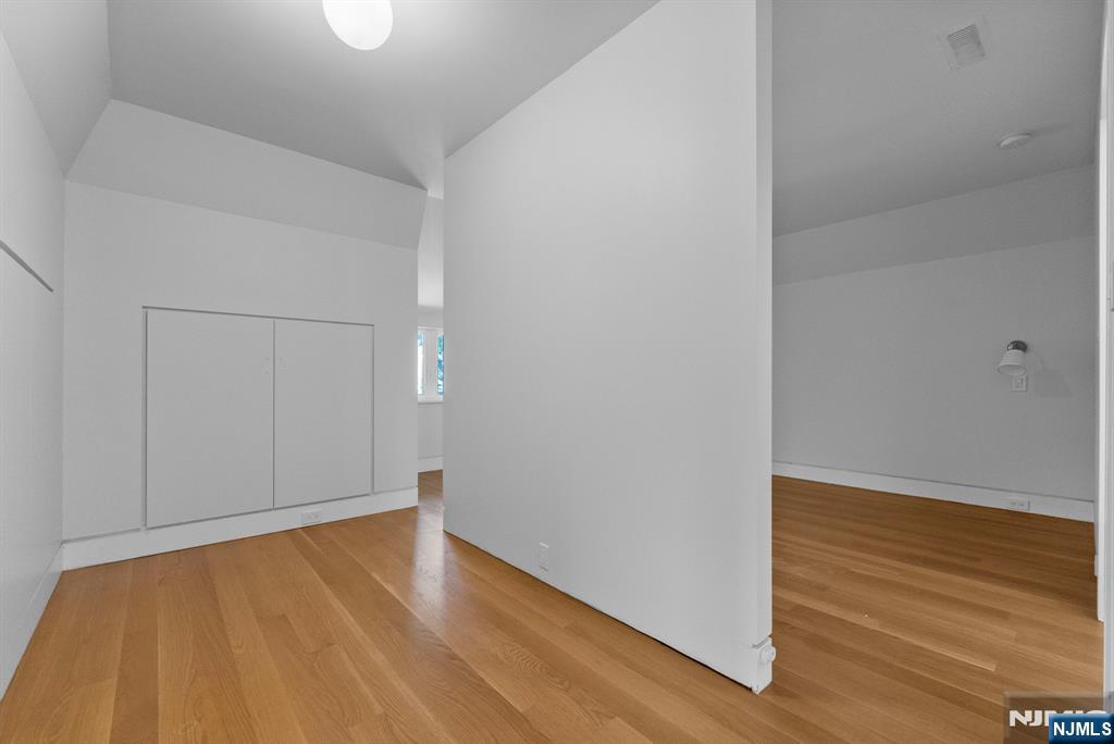 1083 Edgewood Lane A