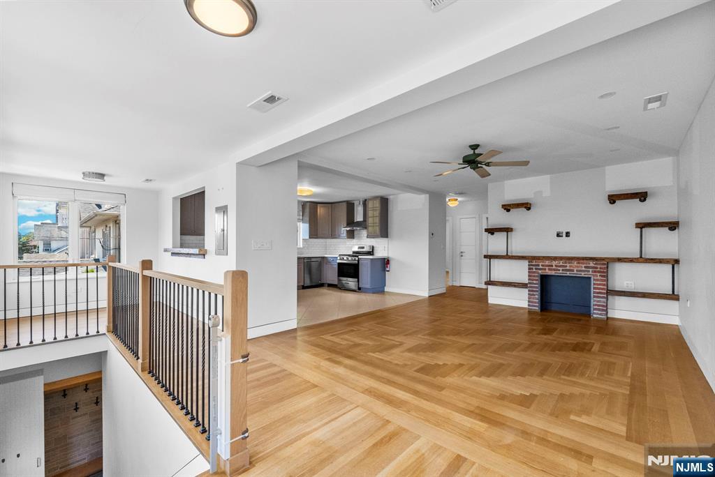 1083 Edgewood Lane A