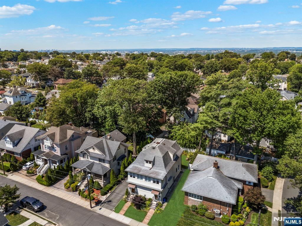 1083 Edgewood Lane A