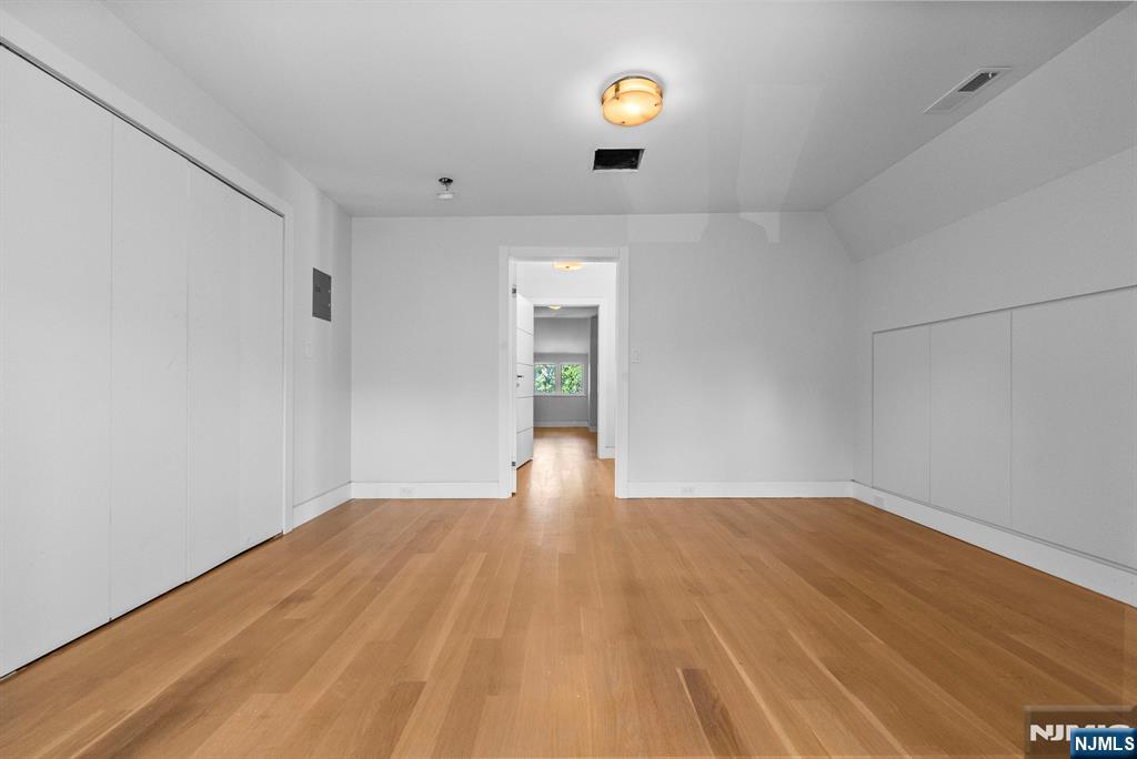 1083 Edgewood Lane A