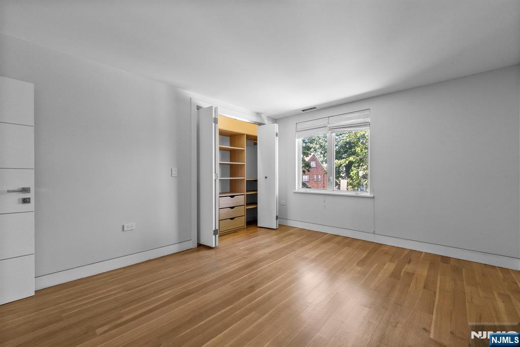 1083 Edgewood Lane A