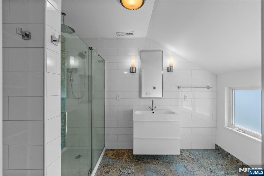 1083 Edgewood Lane A