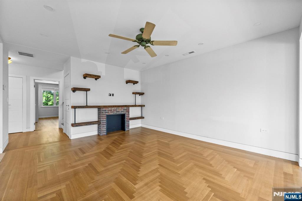 1083 Edgewood Lane A