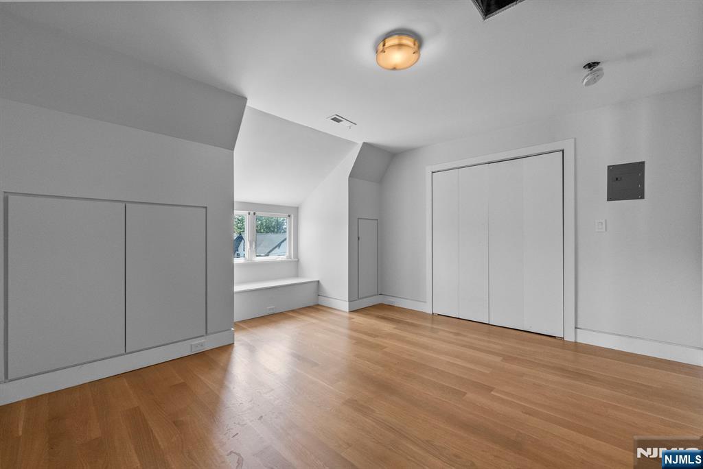 1083 Edgewood Lane A