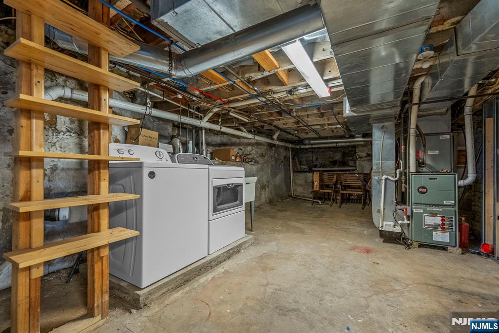 1083 Edgewood Lane A