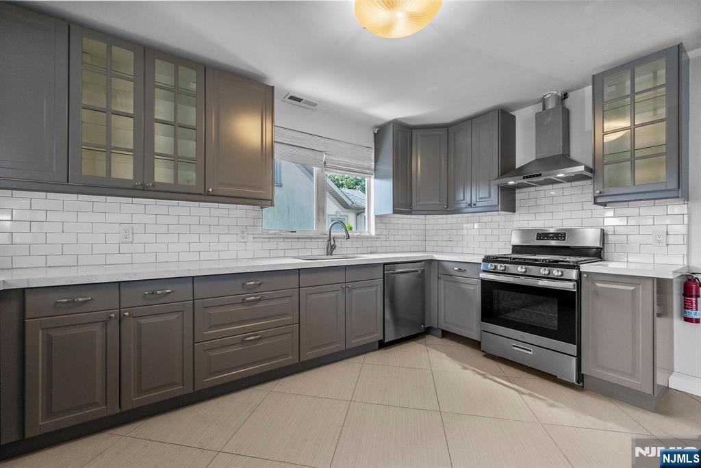 1083 Edgewood Lane A