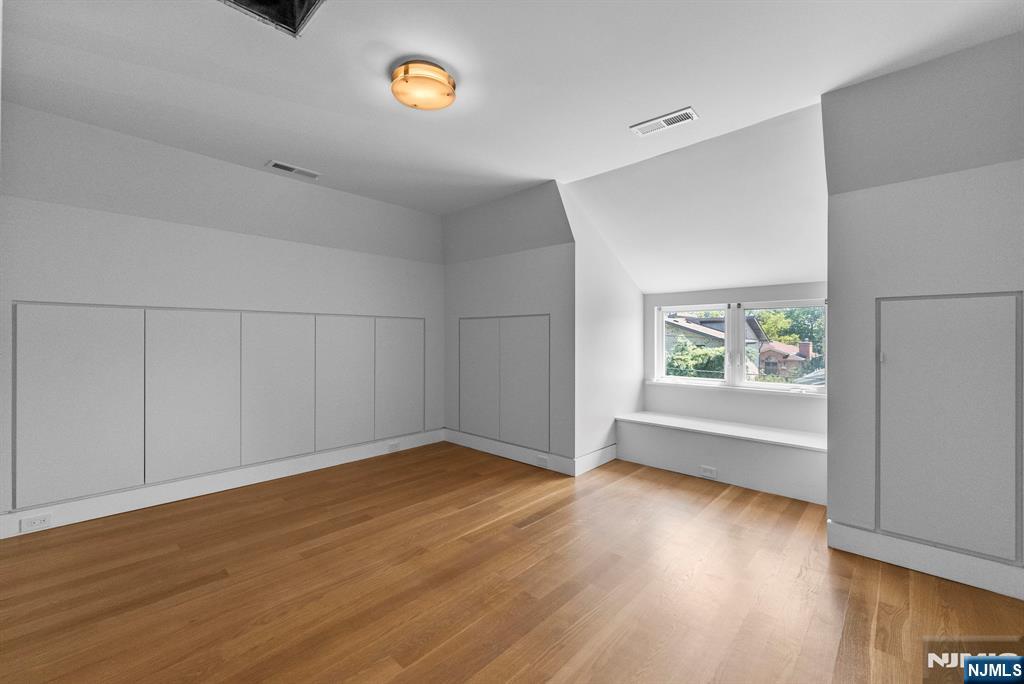 1083 Edgewood Lane A