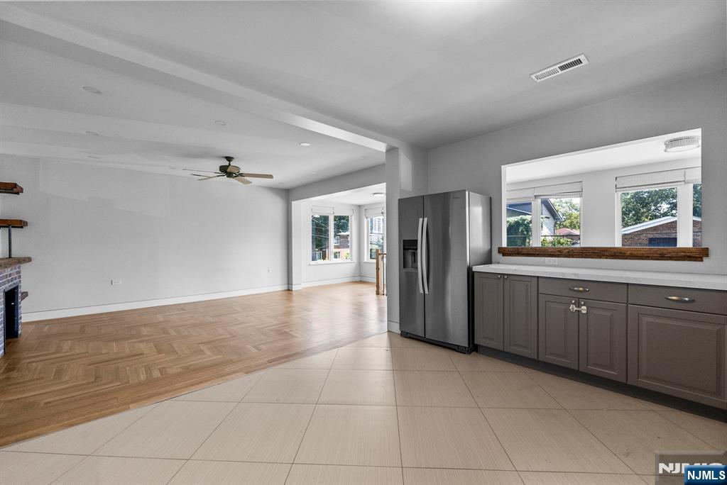 1083 Edgewood Lane A