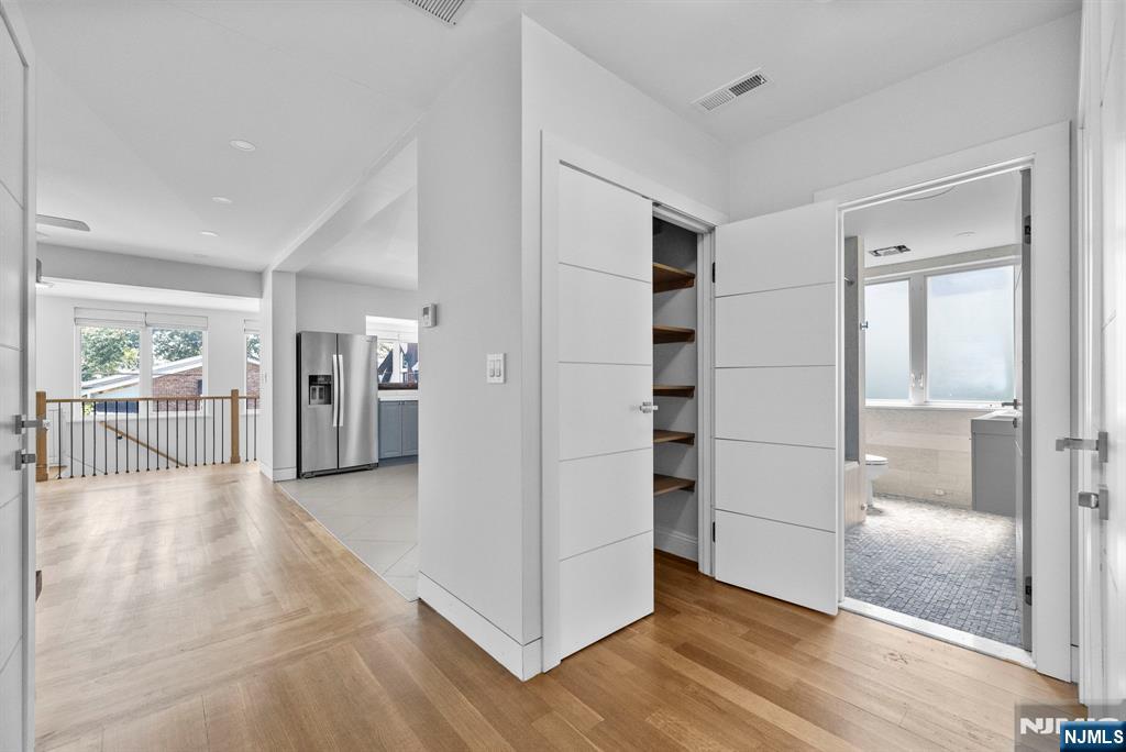 1083 Edgewood Lane A