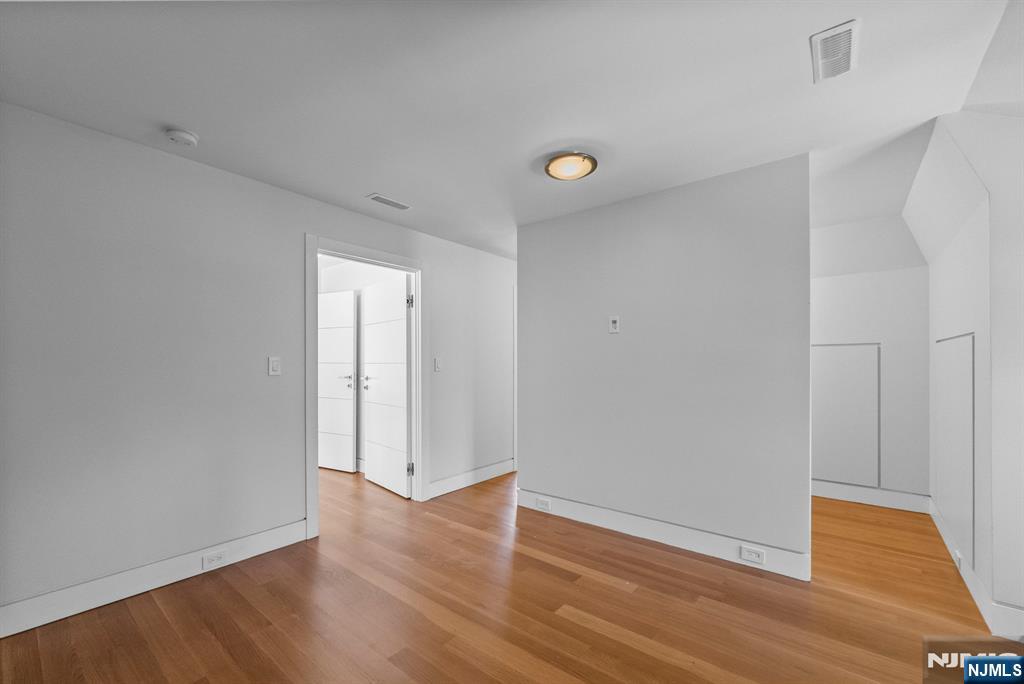 1083 Edgewood Lane A