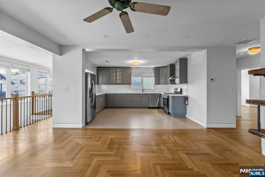 1083 Edgewood Lane A