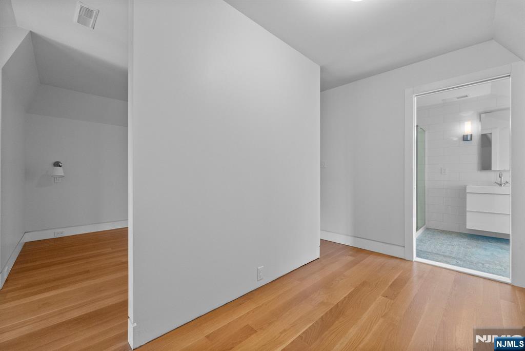 1083 Edgewood Lane A