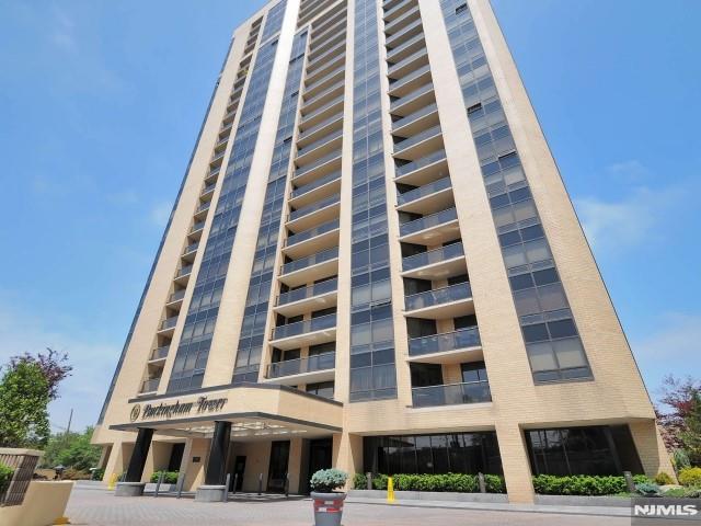 800 Palisade Avenue 706