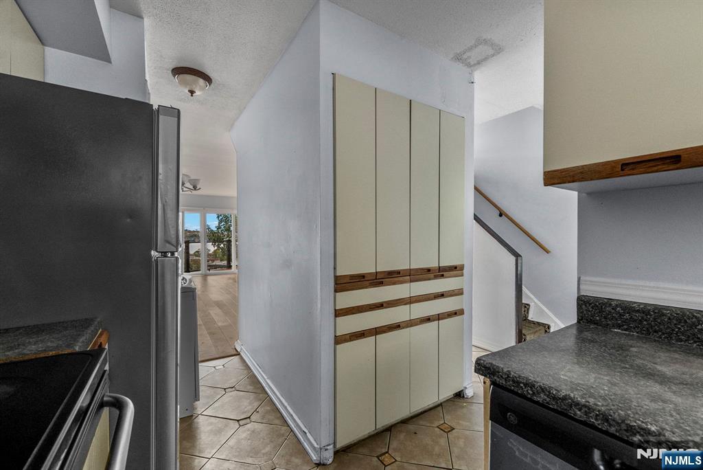 101 State Rt 5 Road 301