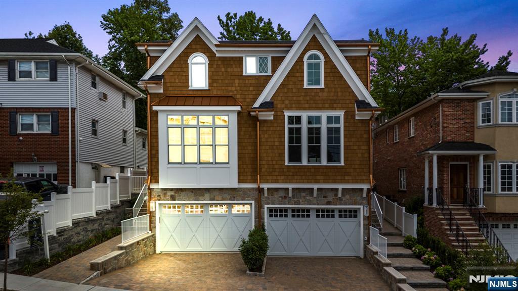 518 4th Street A
