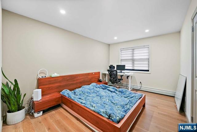 2477 6th Street 2nd Flr