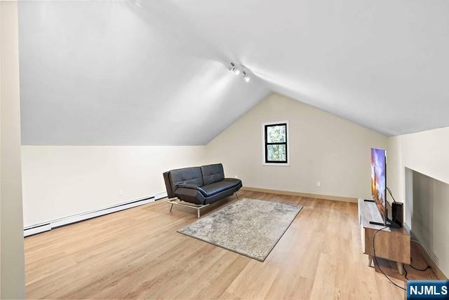 2477 6th Street 2nd Flr