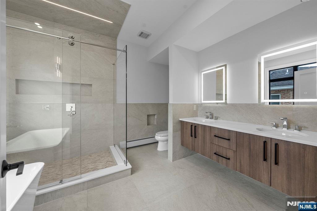 439 1st Street A