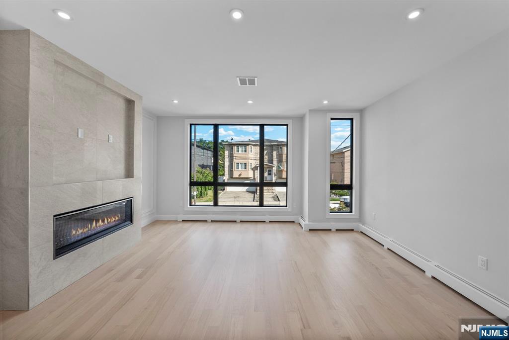439 1st Street A