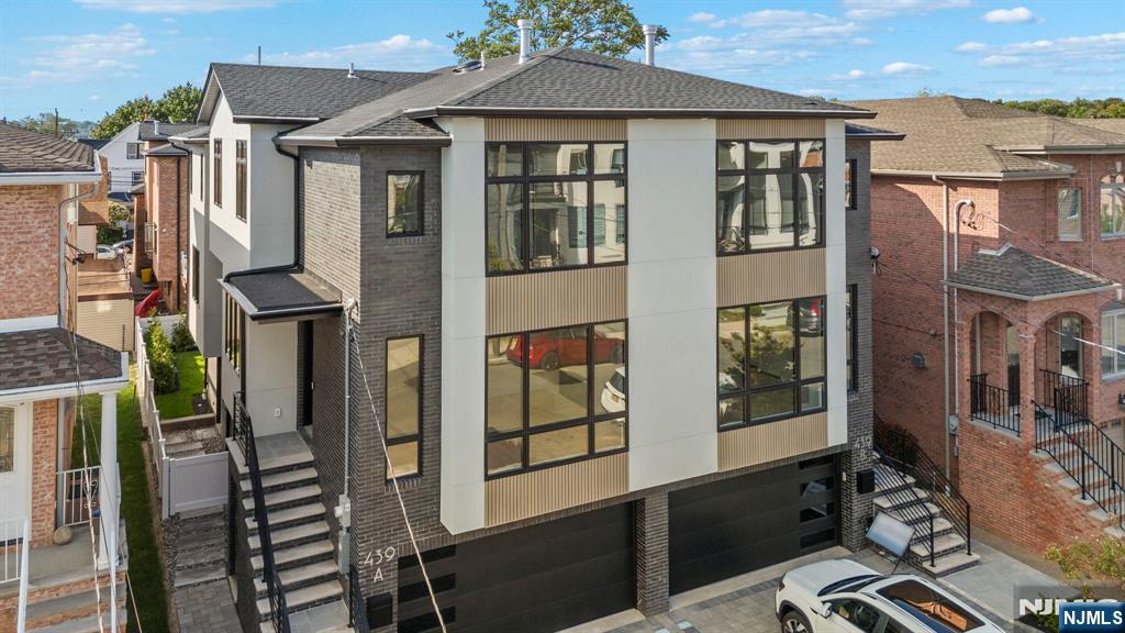 439 1st Street A
