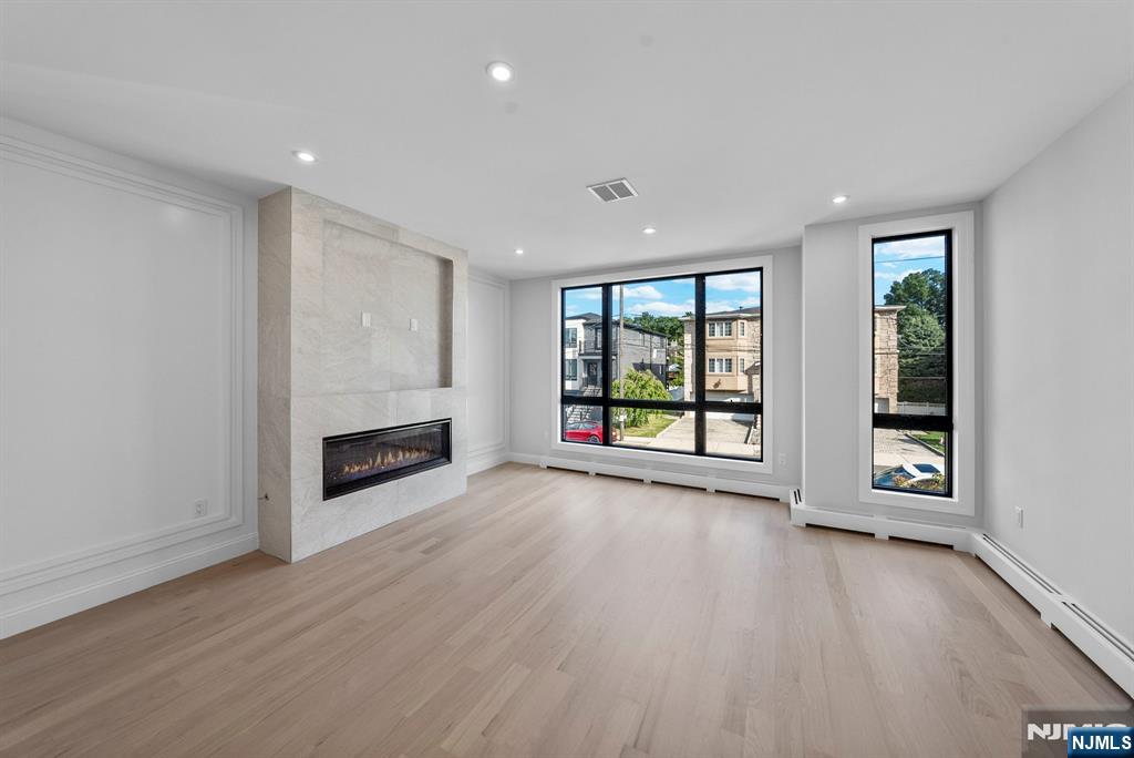 439 1st Street A