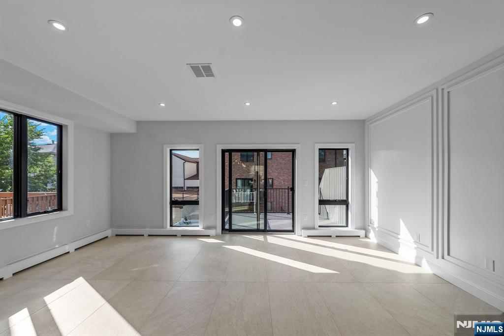 439 1st Street A
