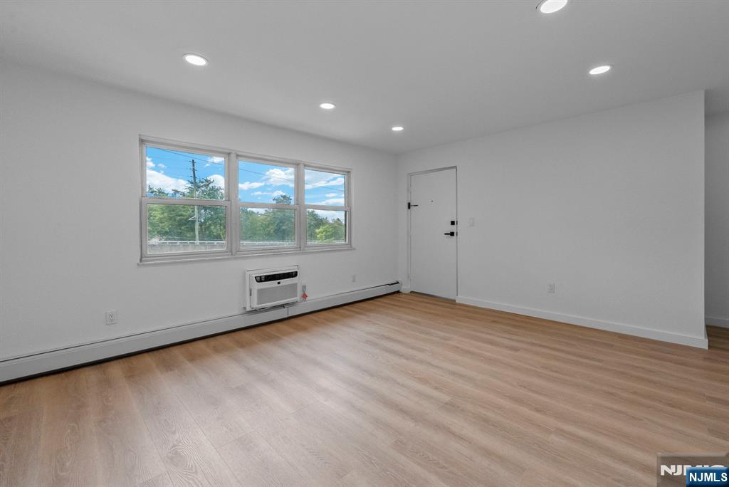 313 Grantwood Boulevard Apt 12