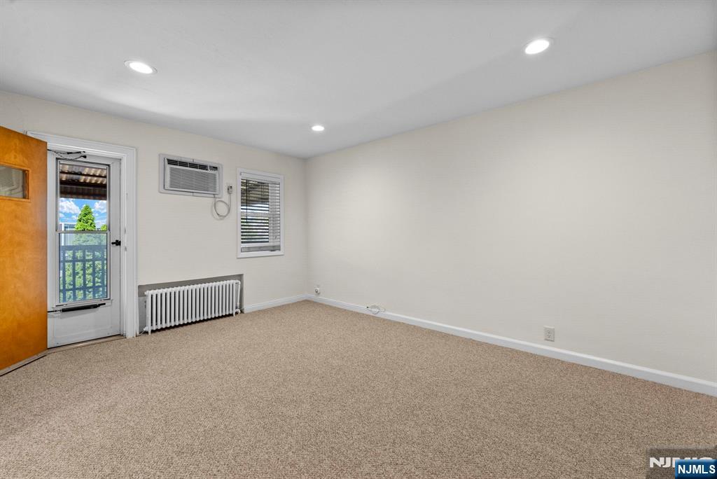 461 9th Street 2nd Floor
