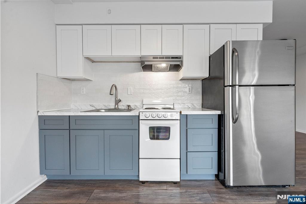 313 Grantwood Boulevard 3