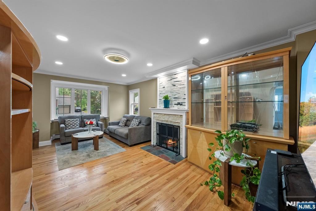 1667 Ardsley Court