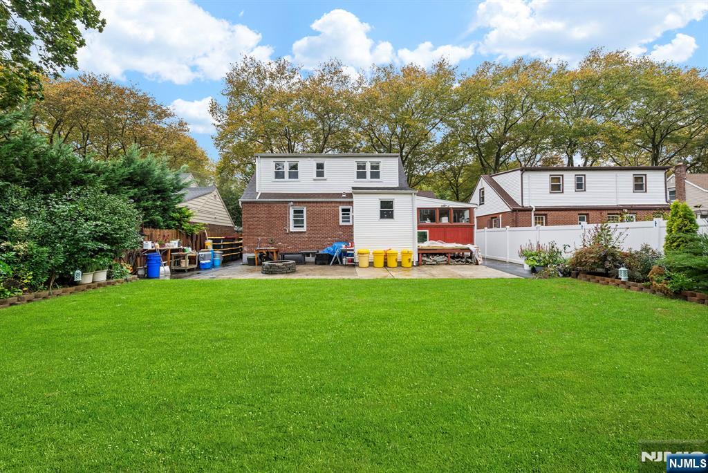 1667 Ardsley Court