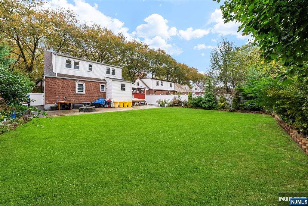 1667 Ardsley Court