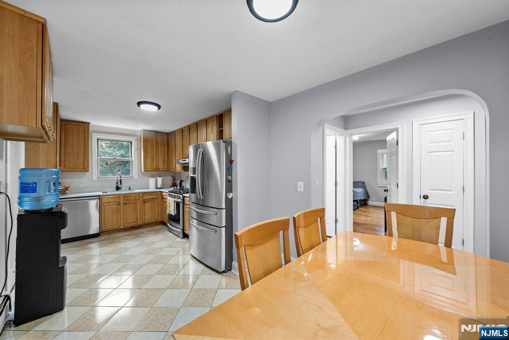 1667 Ardsley Court