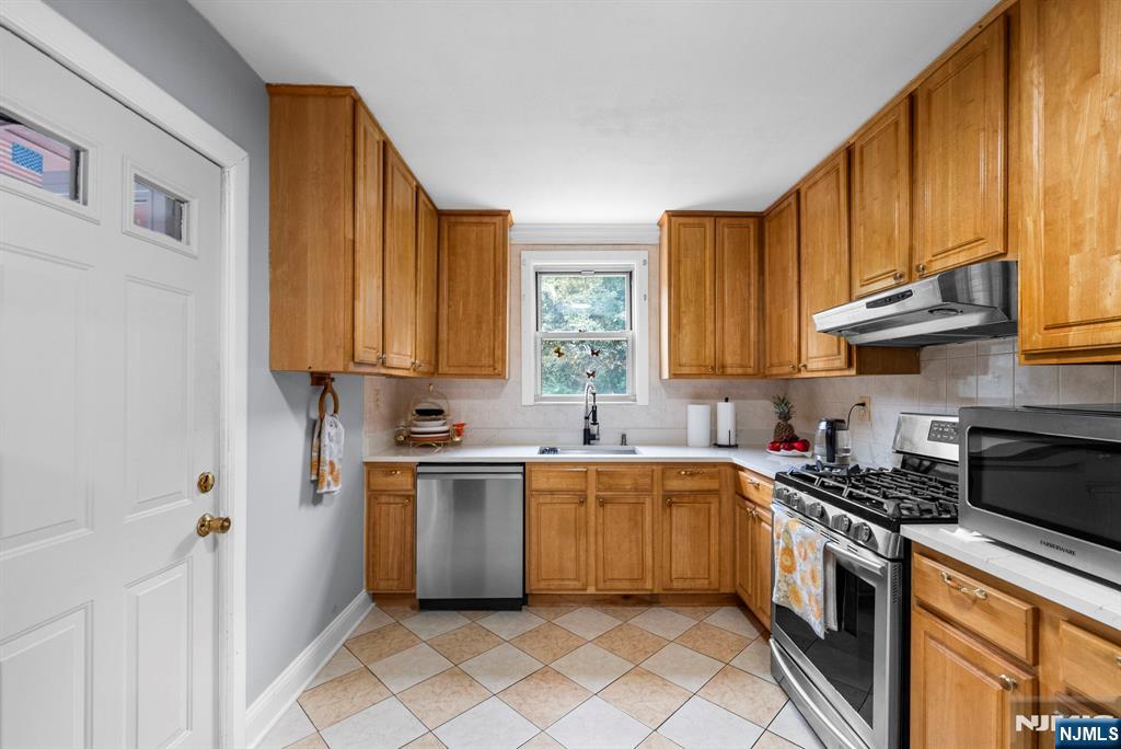 1667 Ardsley Court