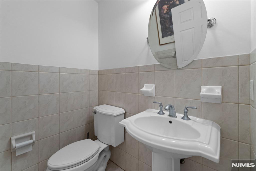 28 Washington Avenue A