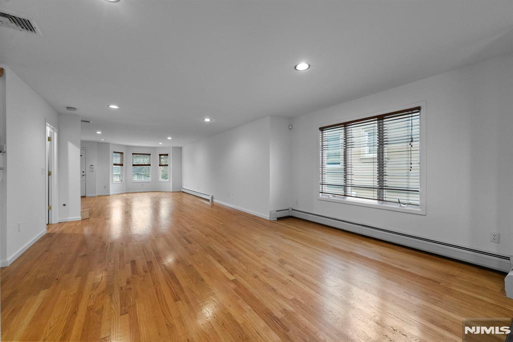 28 Washington Avenue A
