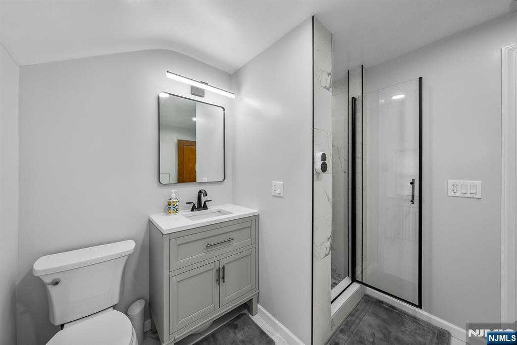 135 Hillcrest Avenue